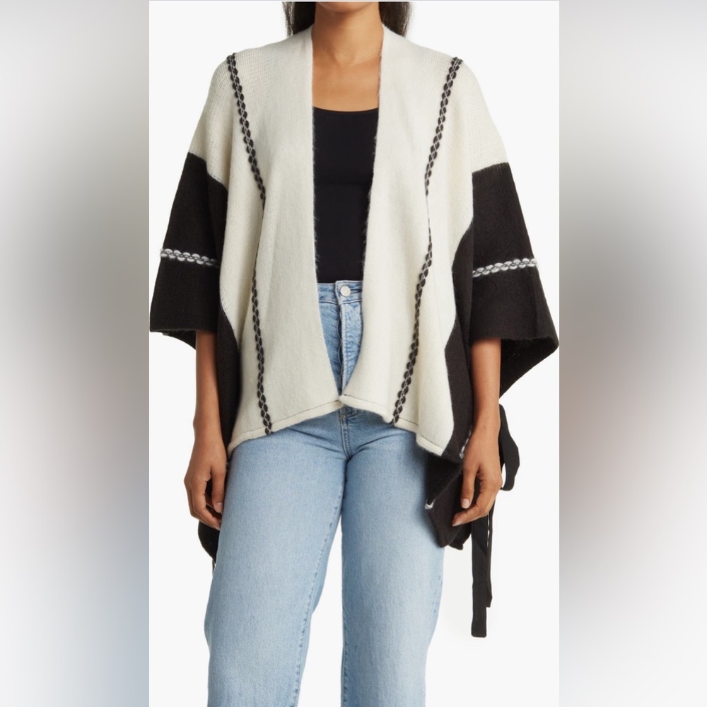 Vince Camuto Feels Like Home Colorblock Ruana - Picture 1 of 3